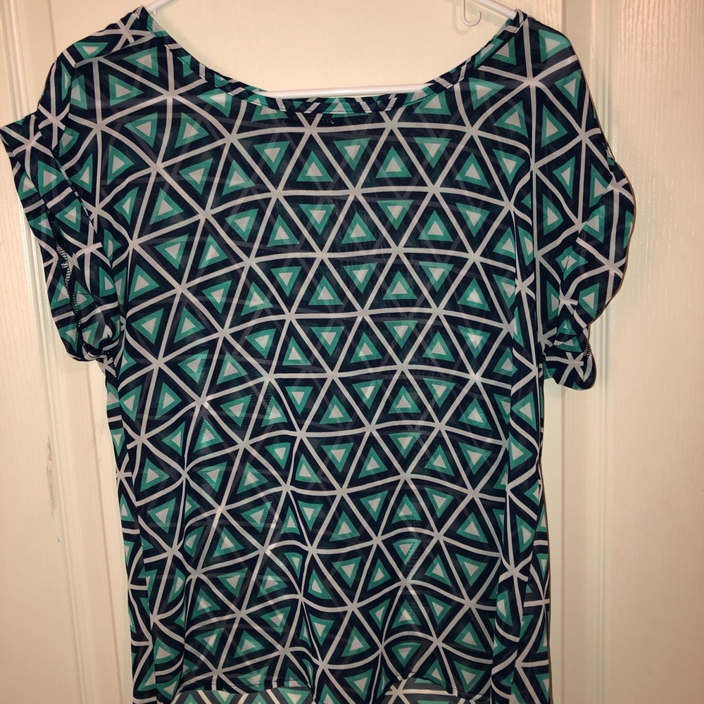 triangular patterned blouse